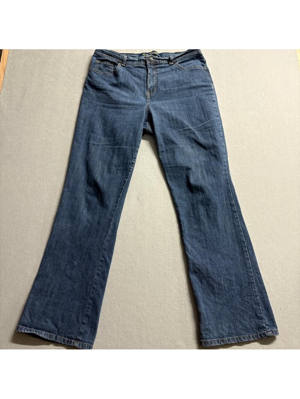 Gloria Vanderbilt The Perfect Fit Jeans Womens 12 Blue Denim Straight Leg